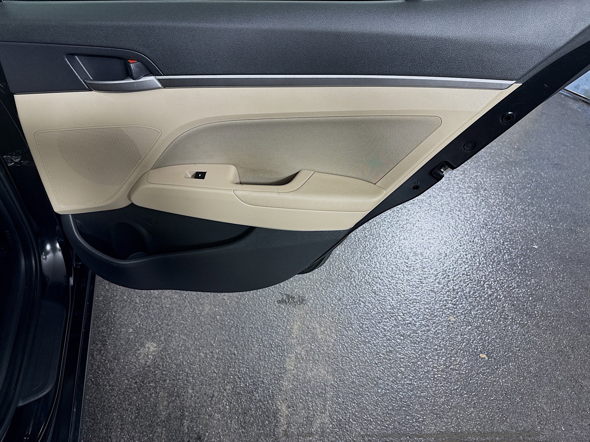 Used 2019 Hyundai Elantra Value Edition FWD image 28