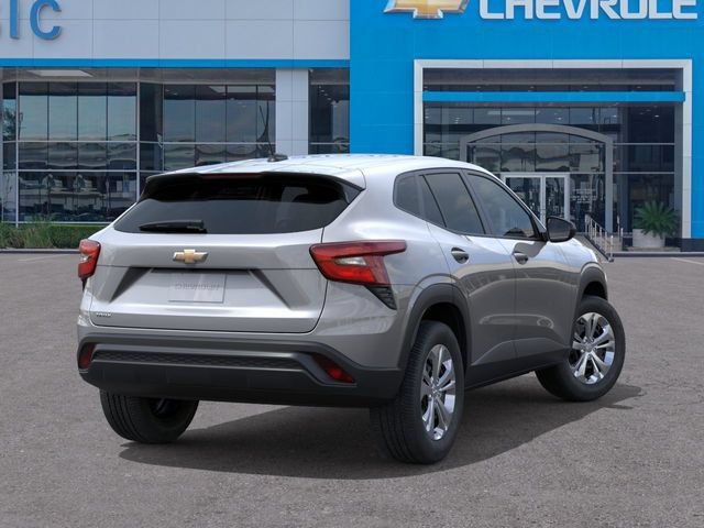 New 2026 Chevrolet Trax LS w/ Driver Confidence Package FWD image 4