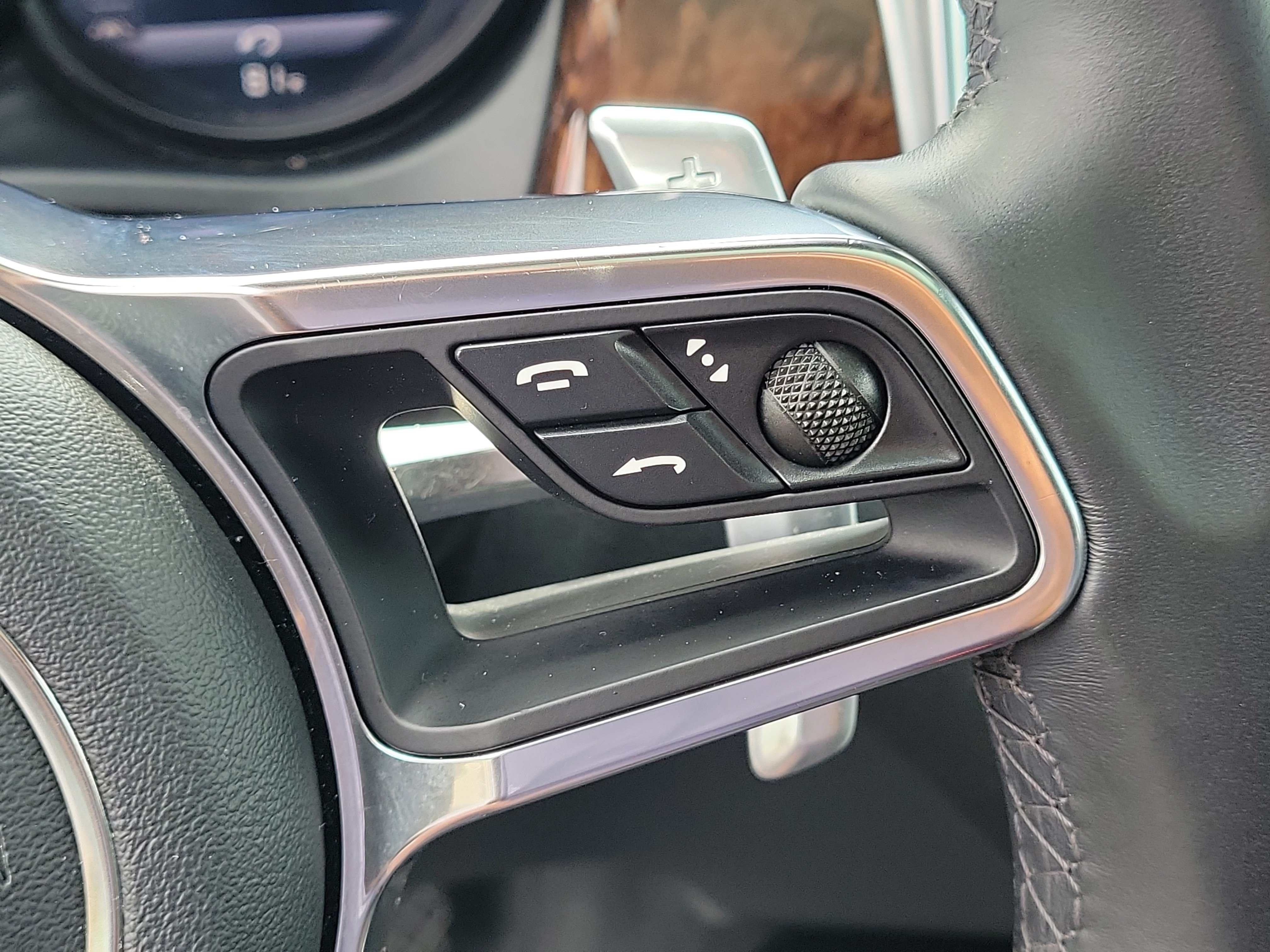 Used 2019 Porsche Macan AWD/4WD image 34