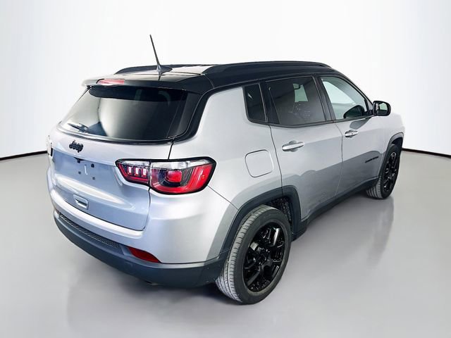 Used 2022 Jeep Compass Altitude FWD image 8