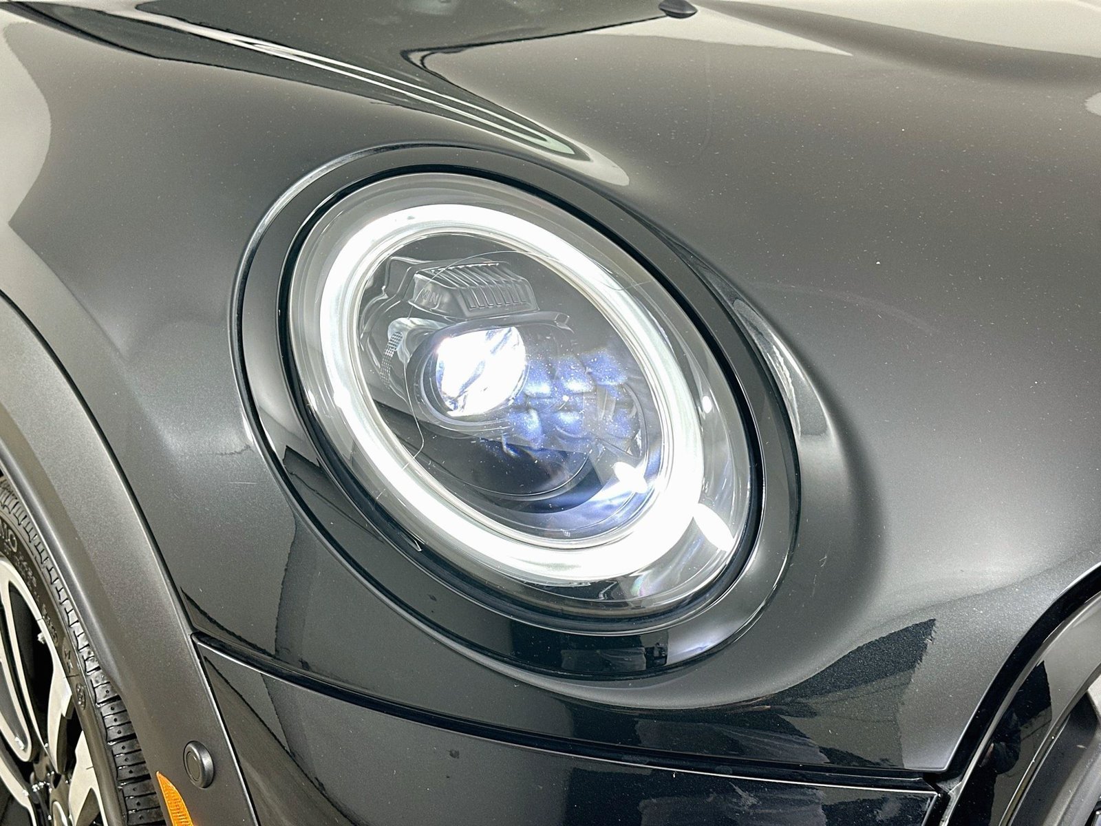 Certified 2024 MINI Cooper S FWD image 9