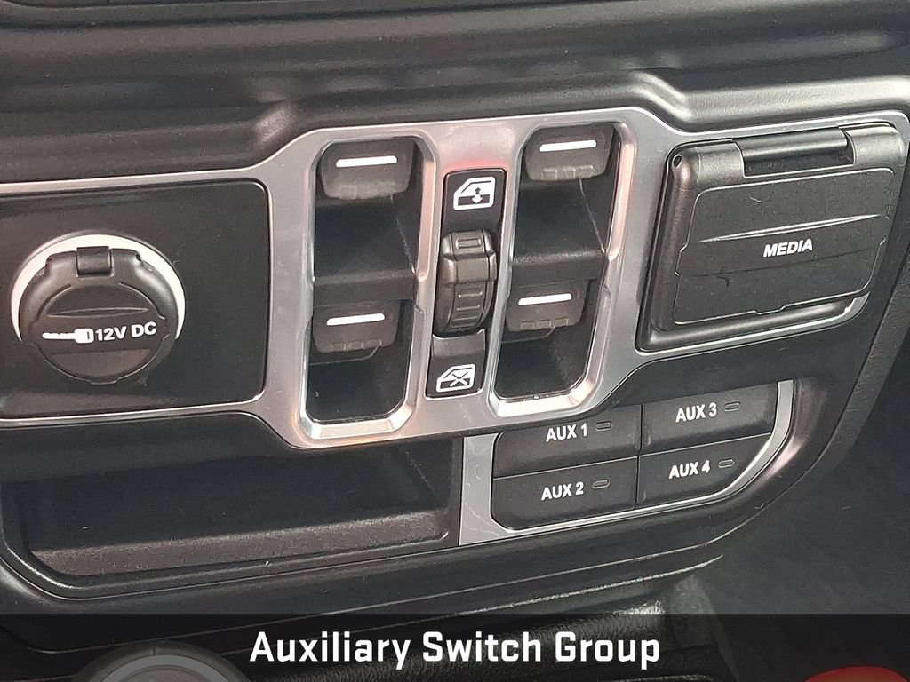 Used 2020 Jeep Gladiator Overland AWD/4WD image 19