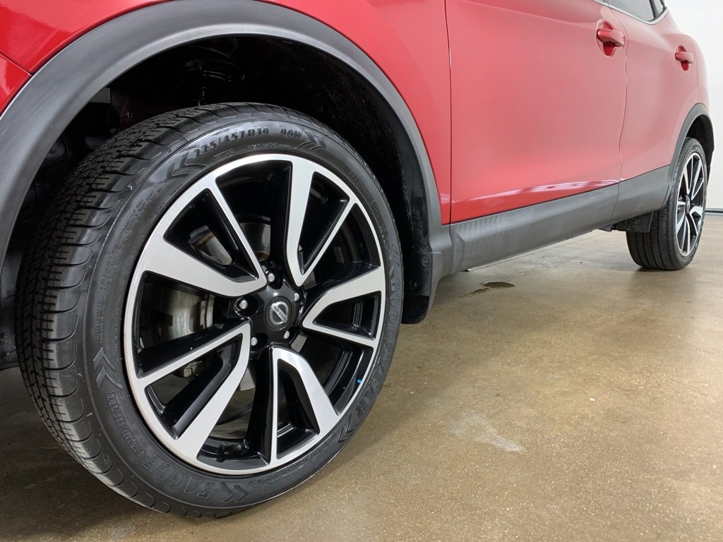 Used 2018 Nissan Rogue Sport SL image 32