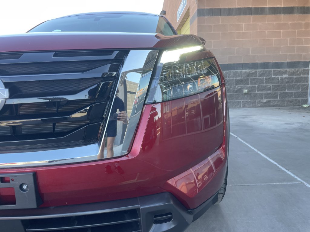 Used 2024 Nissan Pathfinder SV w/ Lighting Package (N92) image 8