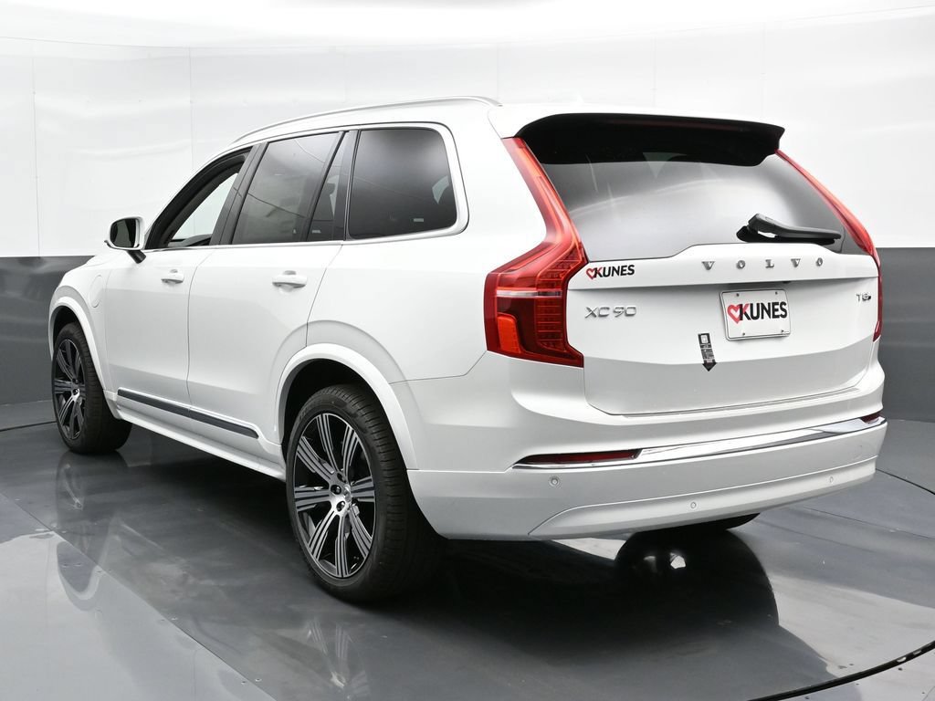 New 2025 Volvo XC90 T8 Core w/ Protection Package Premier AWD/4WD image 9