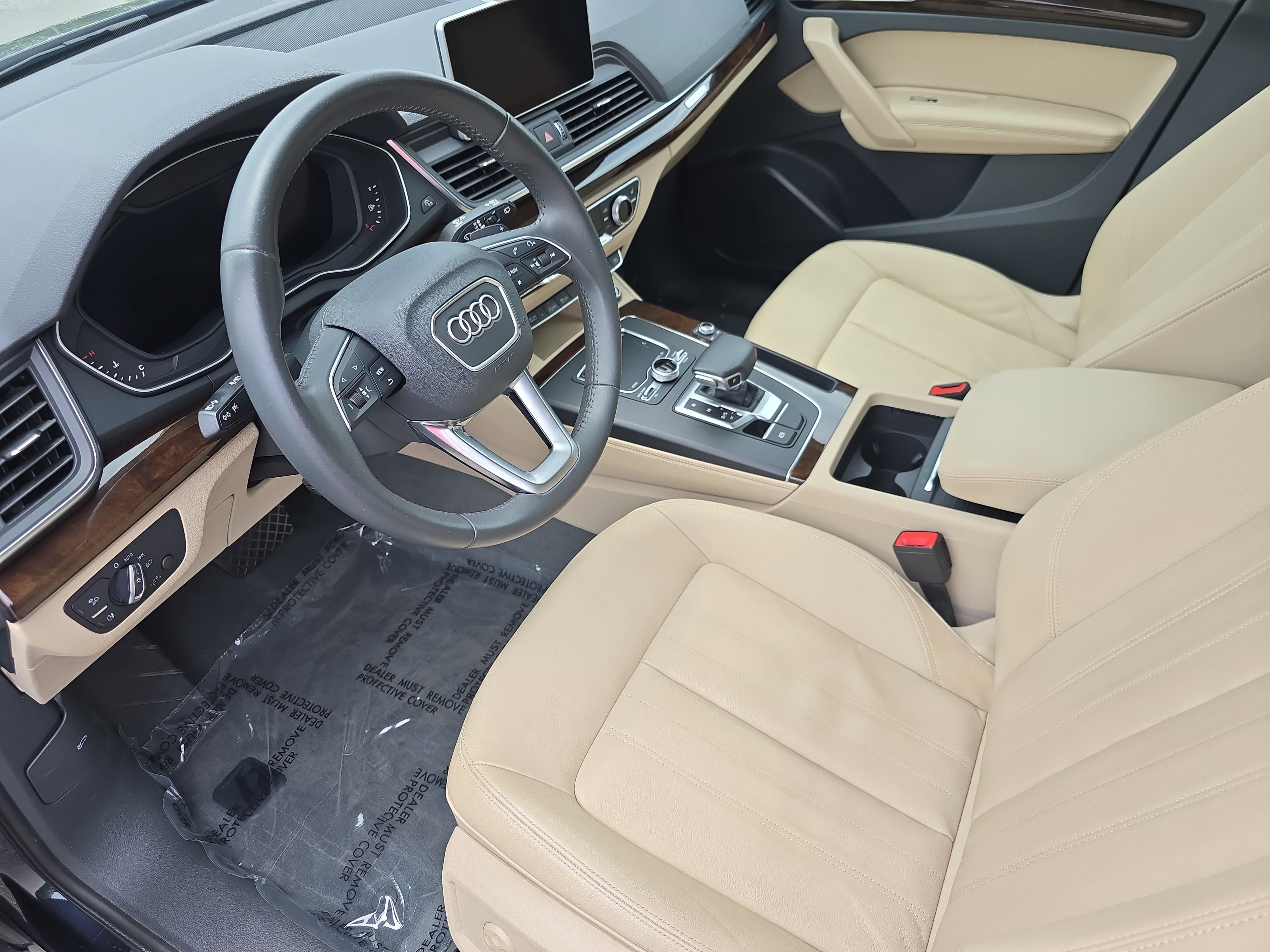 Used 2020 Audi Q5 2.0T Premium Plus w/ Premium Plus Package AWD/4WD image 16