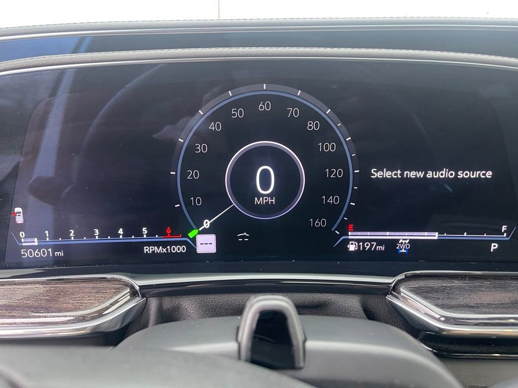 Used 2023 Cadillac Escalade Premium Luxury image 9