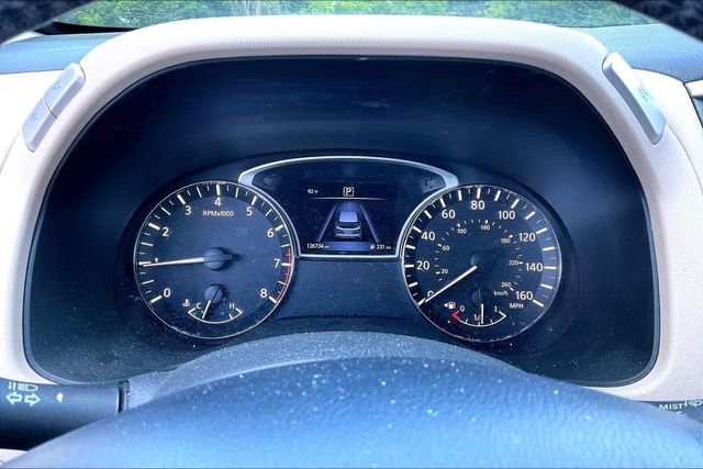 Used 2016 Nissan Pathfinder SV w/ SV Cold Weather Package FWD image 10