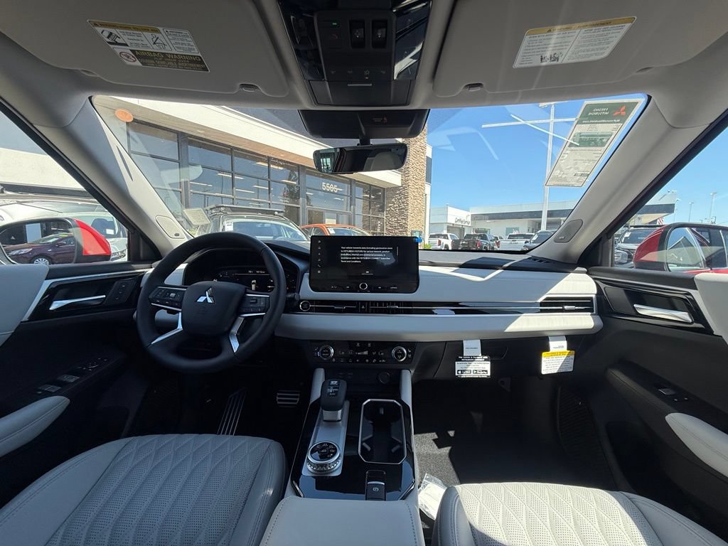 New 2026 Mitsubishi Outlander SEL FWD image 21