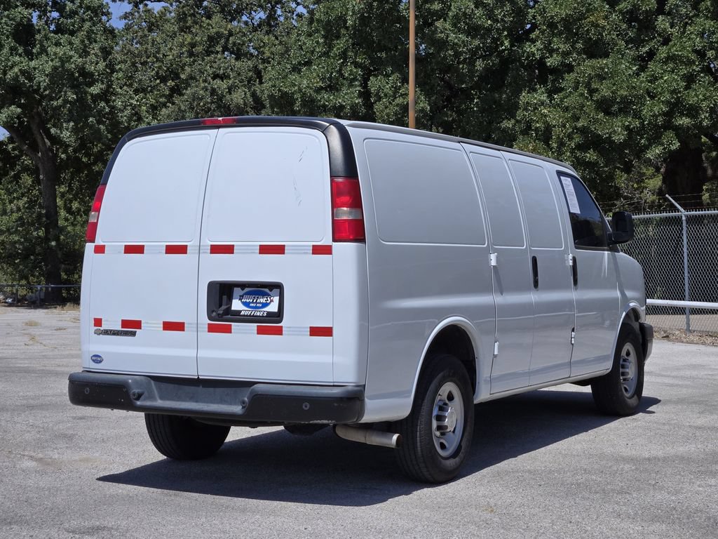 Used 2020 Chevrolet Express 2500 RWD image 7