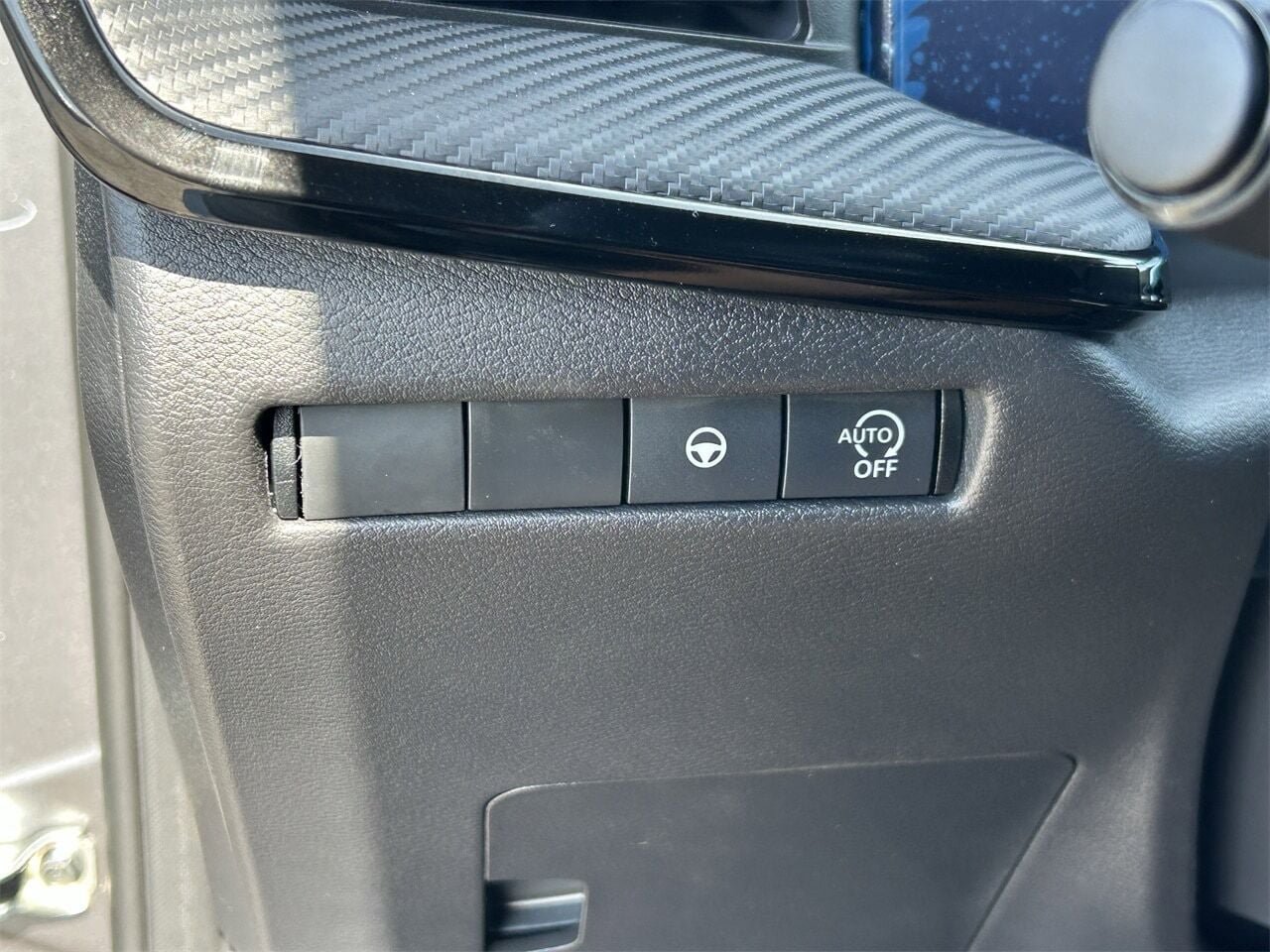 New 2026 Nissan Kicks SR FWD image 33