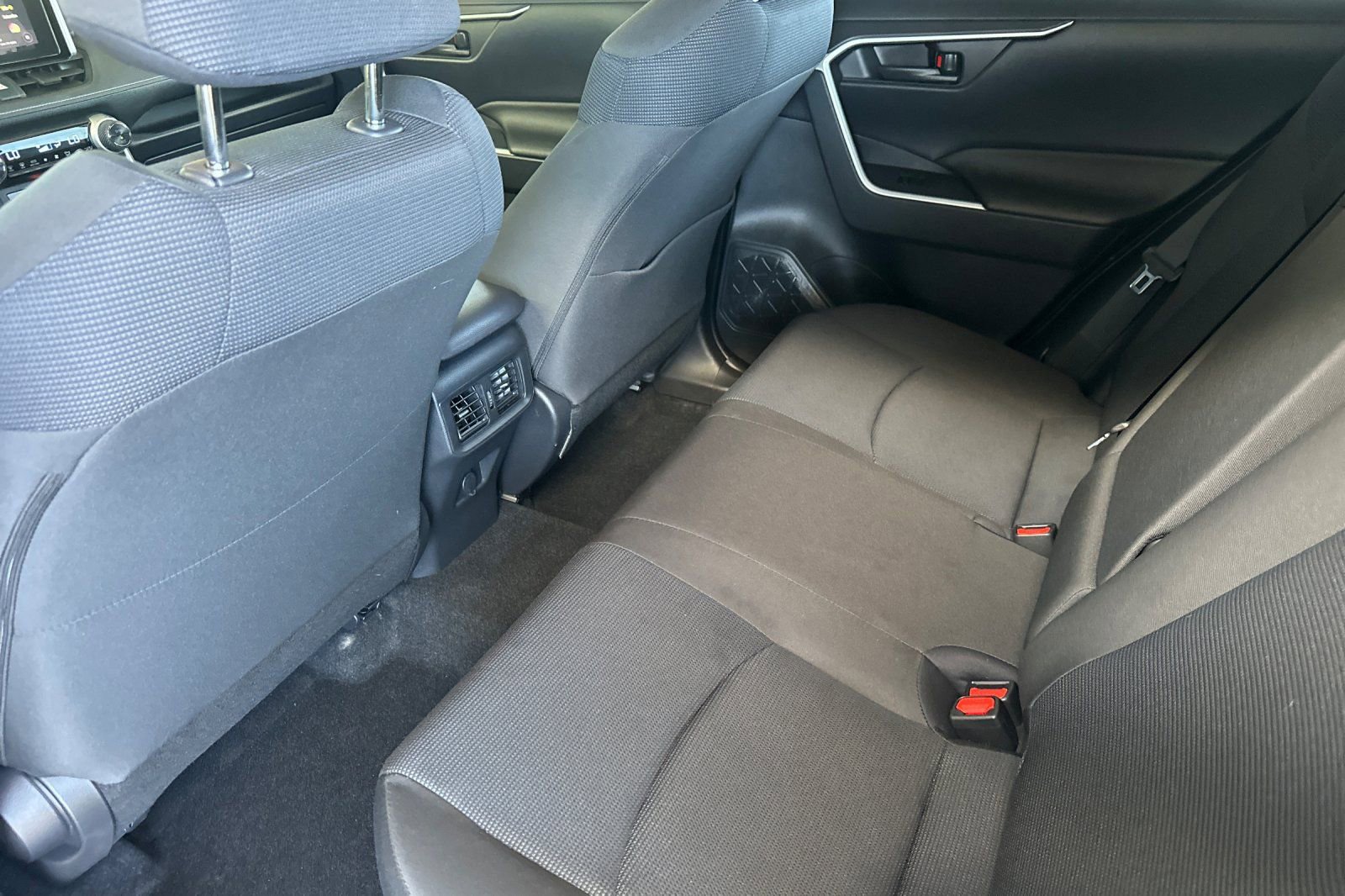 Certified 2025 Toyota RAV4 LE image 15