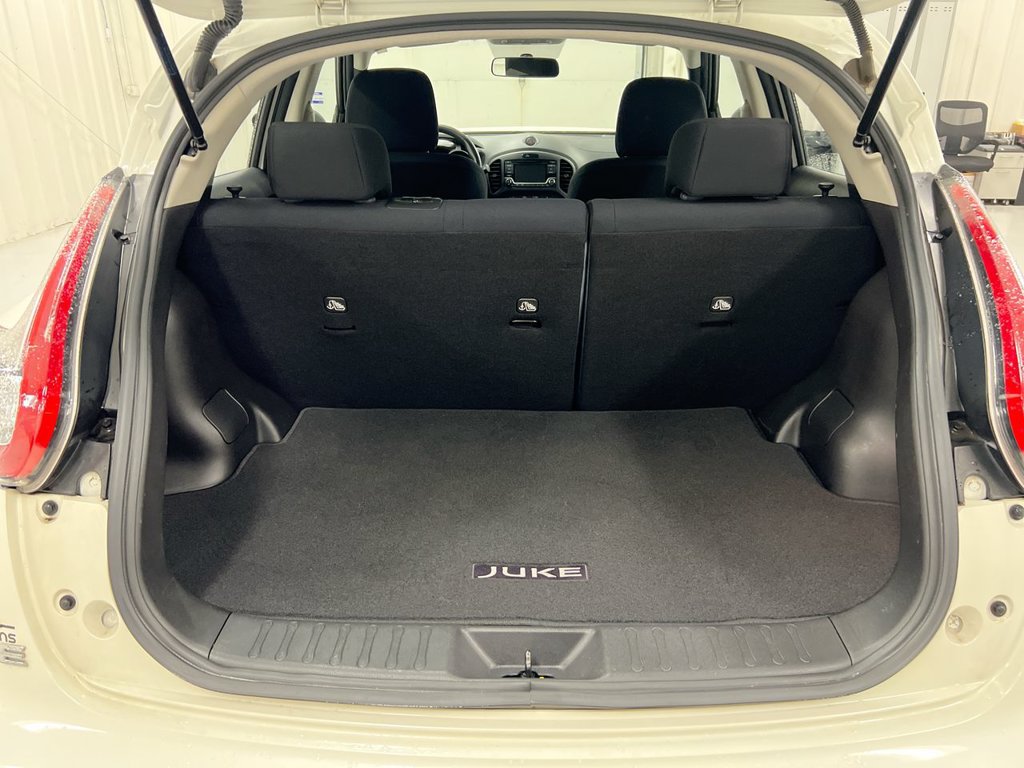 Used 2015 Nissan Juke S AWD/4WD image 23