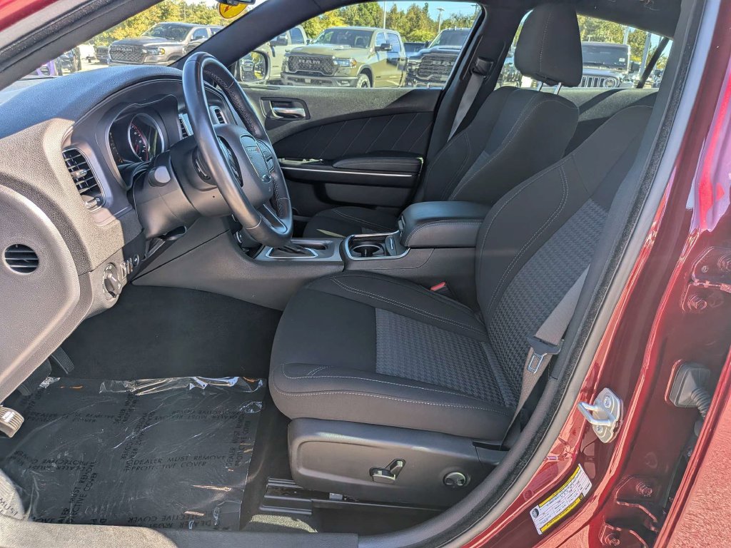 Used 2023 Dodge Charger SXT AWD/4WD image 18
