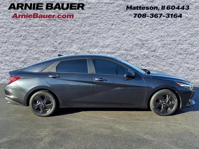 Used 2021 Hyundai Elantra SEL FWD image 4