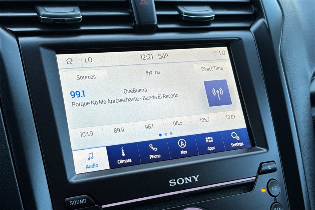 Used 2020 Ford Fusion Energi Titanium image 17