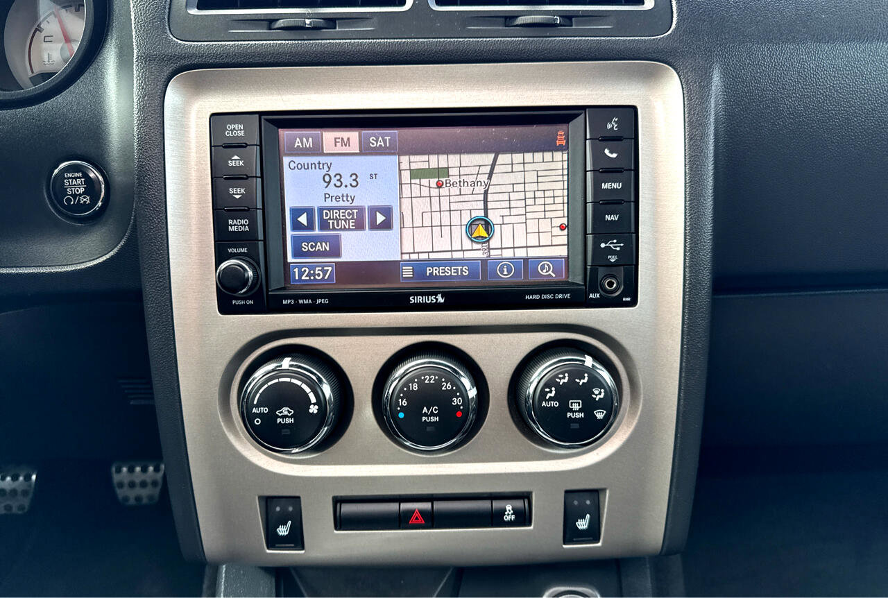 Used 2011 Dodge Challenger SRT8 image 19