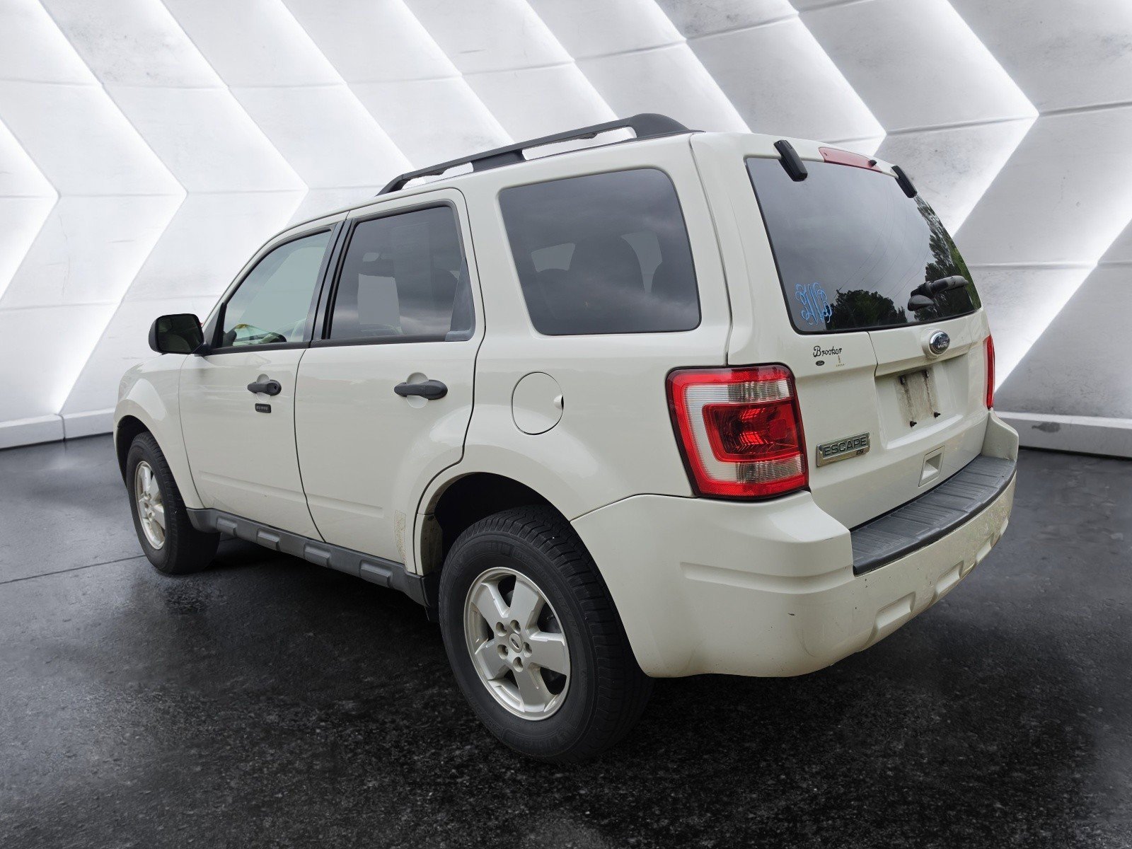 Used 2012 Ford Escape XLT FWD image 3