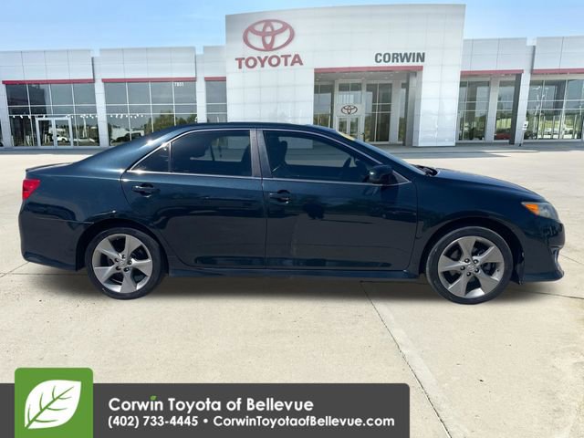 Used 2014 Toyota Camry SE FWD image 6