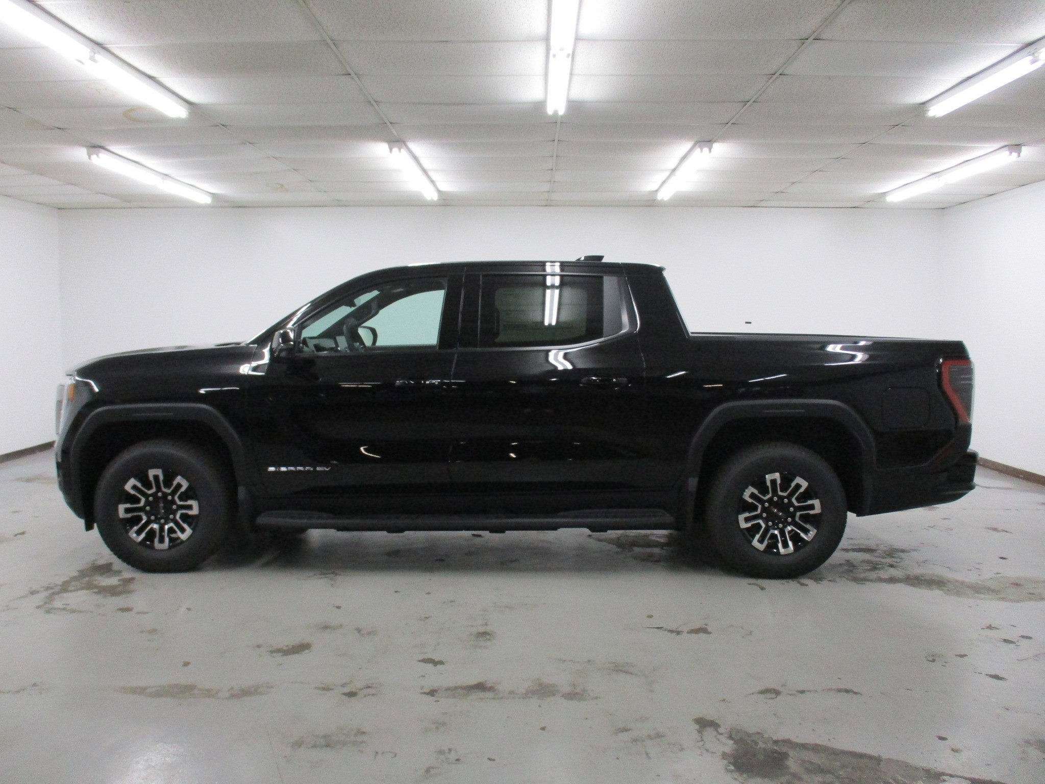 New 2026 GMC Sierra EV Elevation w/ Premium Package image 2