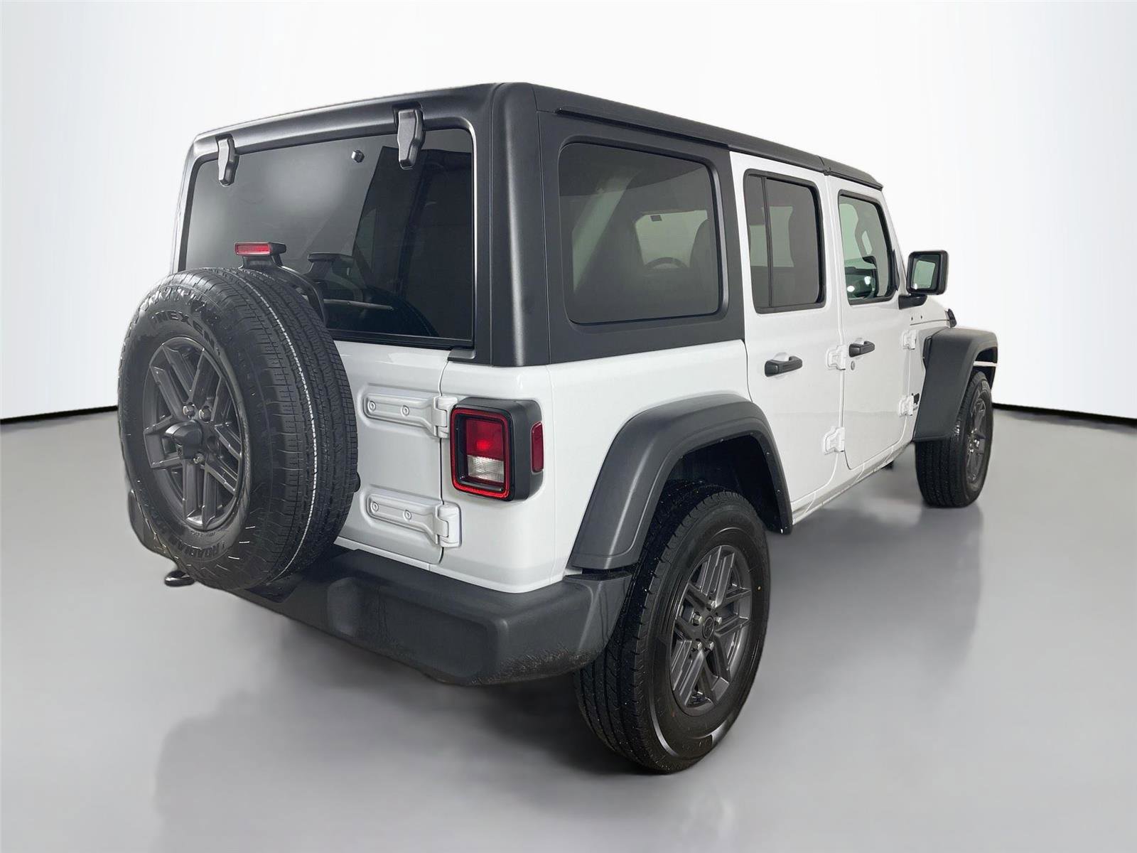 Used 2024 Jeep Wrangler Sport S image 7