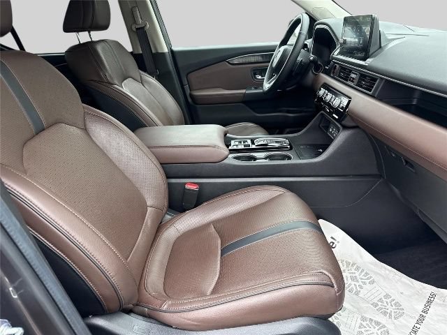 Used 2024 Honda Pilot Elite image 25