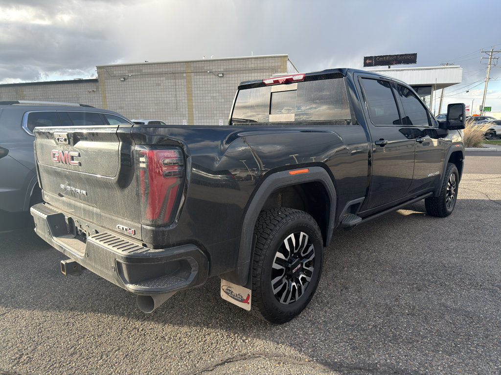 Used 2024 GMC Sierra 2500 AT4 w/ AT4 Premium Plus Package AWD/4WD image 4