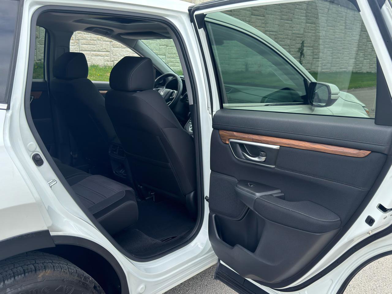 Used 2019 Honda CR-V EX image 35