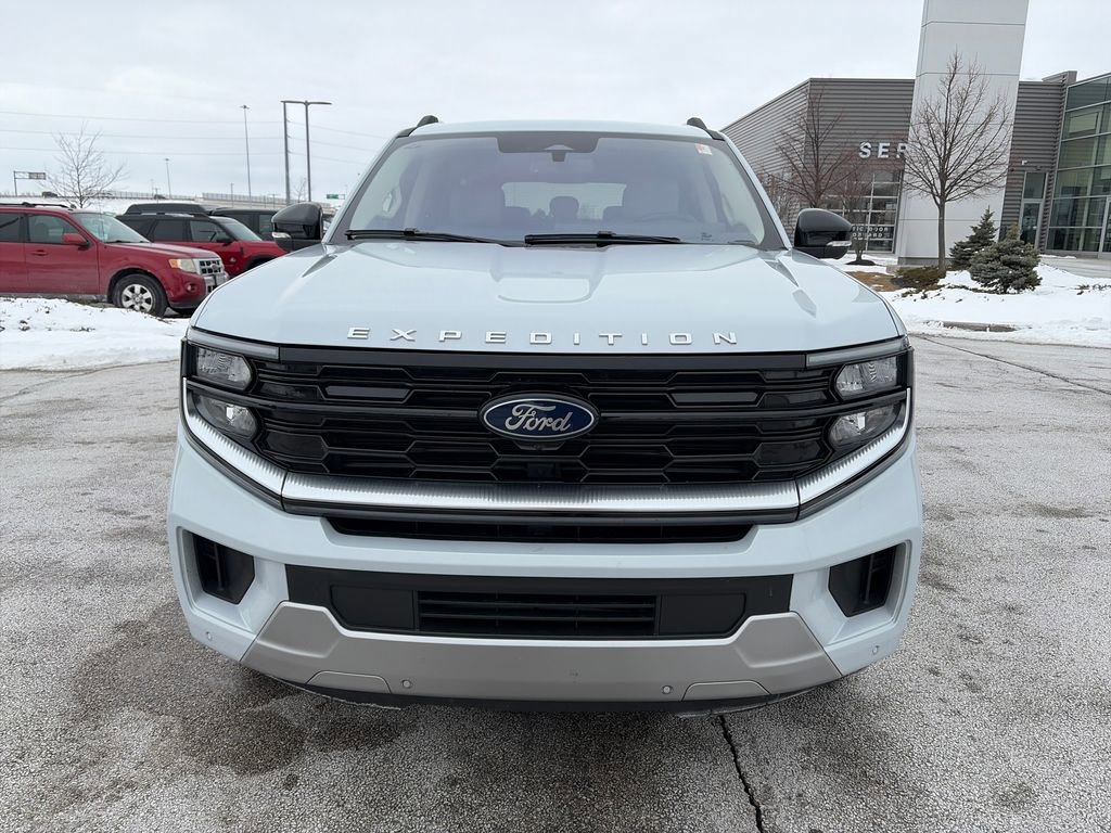 Used 2025 Ford Expedition Max Platinum image 2