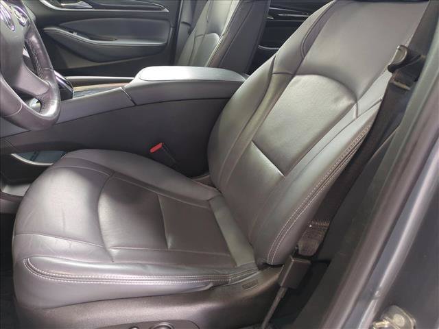 Used 2018 Buick Enclave Premium w/ Experience Buick Package FWD image 16