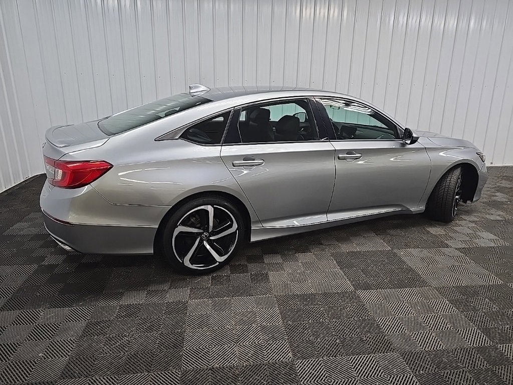 Used 2019 Honda Accord Sport image 3