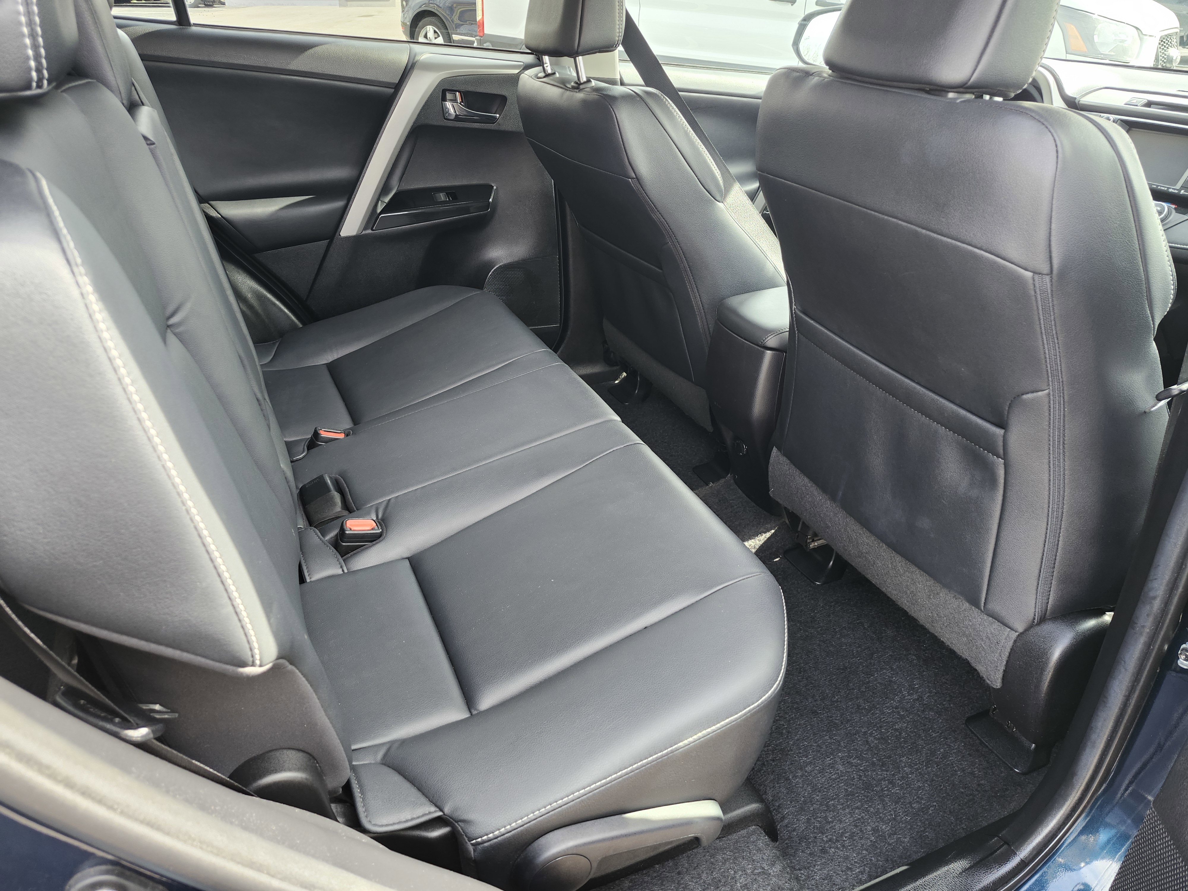 Used 2017 Toyota RAV4 Limited image 15