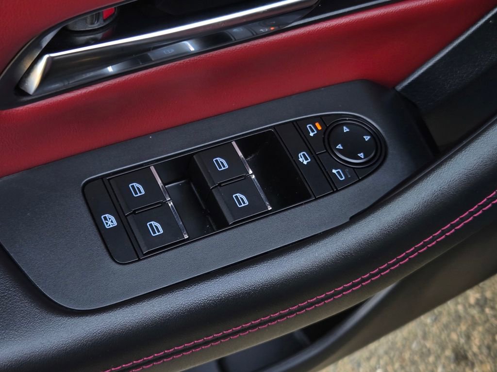 Certified 2025 MAZDA CX-70 Plug-In Hybrid w/ Premium Plus image 12