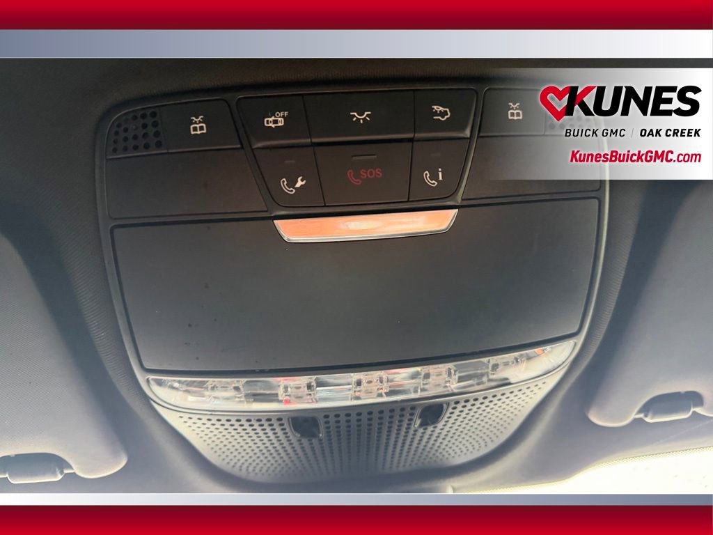 Used 2018 Mercedes-Benz GLC 300 w/ Premium Package image 21