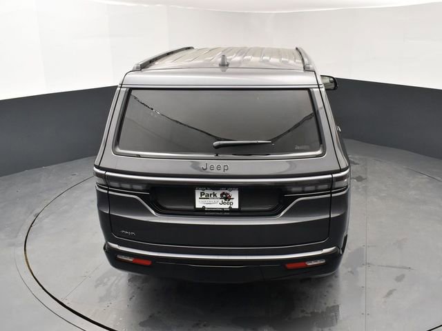 New 2026 Jeep Grand Wagoneer Limited w/ 8-Passenger Seating Package AWD/4WD image 17