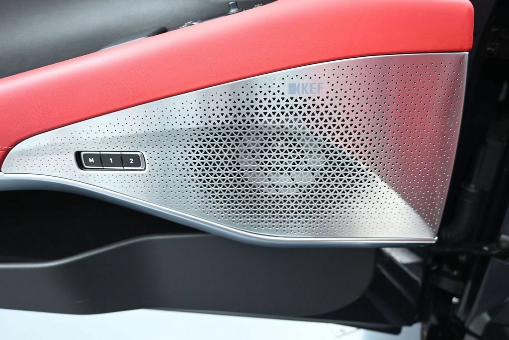 Used 2025 Lotus Emira RWD image 11
