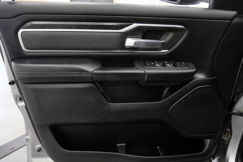 Used 2019 RAM 1500 Big Horn AWD/4WD image 13