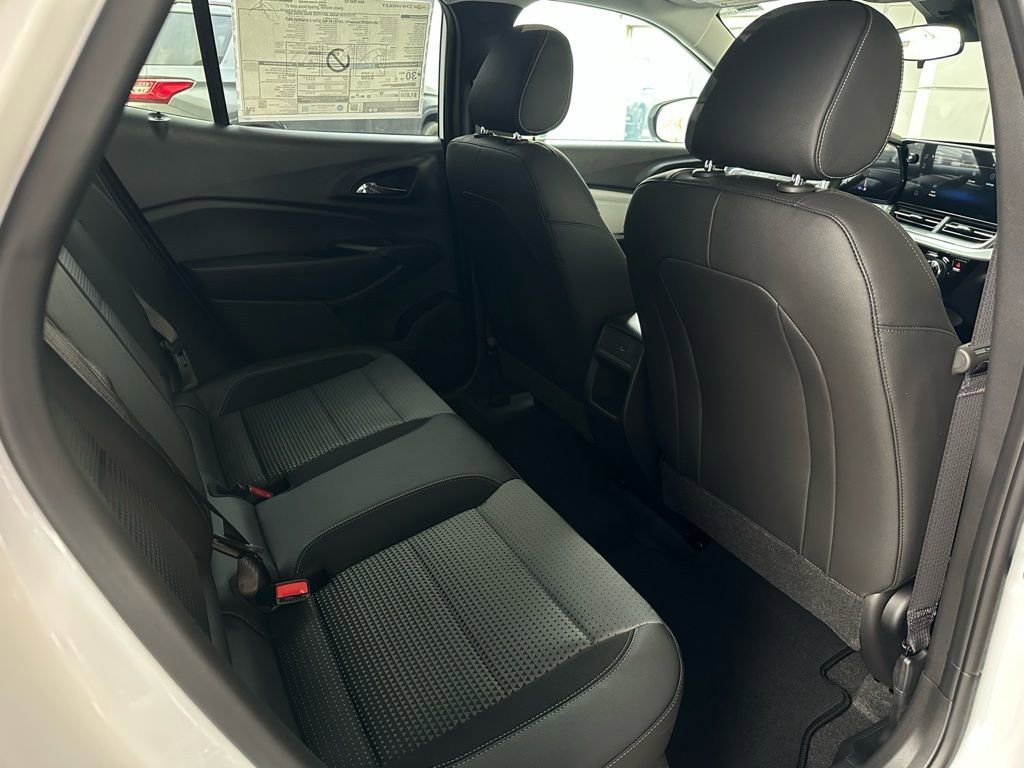 New 2026 Chevrolet Trax LT w/ Driver Confidence Package image 17