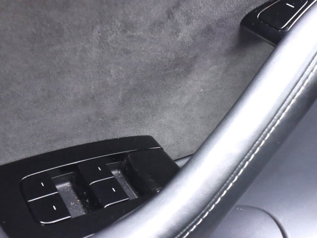 Used 2020 Tesla Model Y Long Range image 26