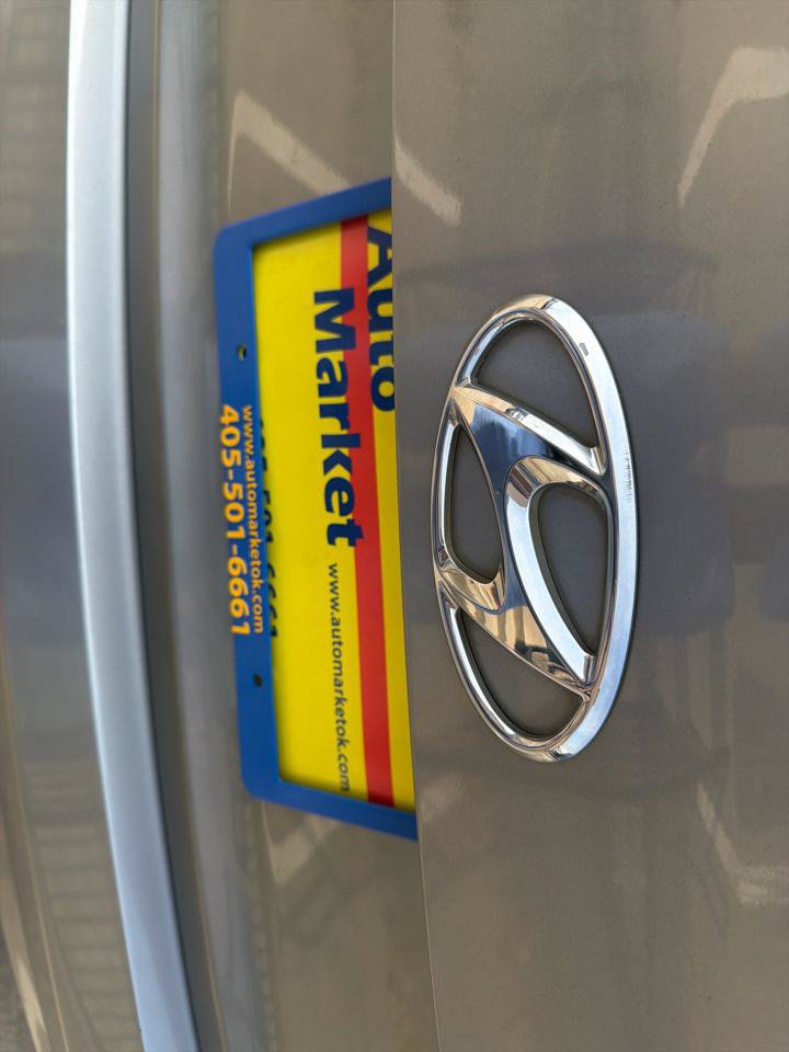 Used 2015 Hyundai Sonata SE w/ Option Group 09 FWD image 40