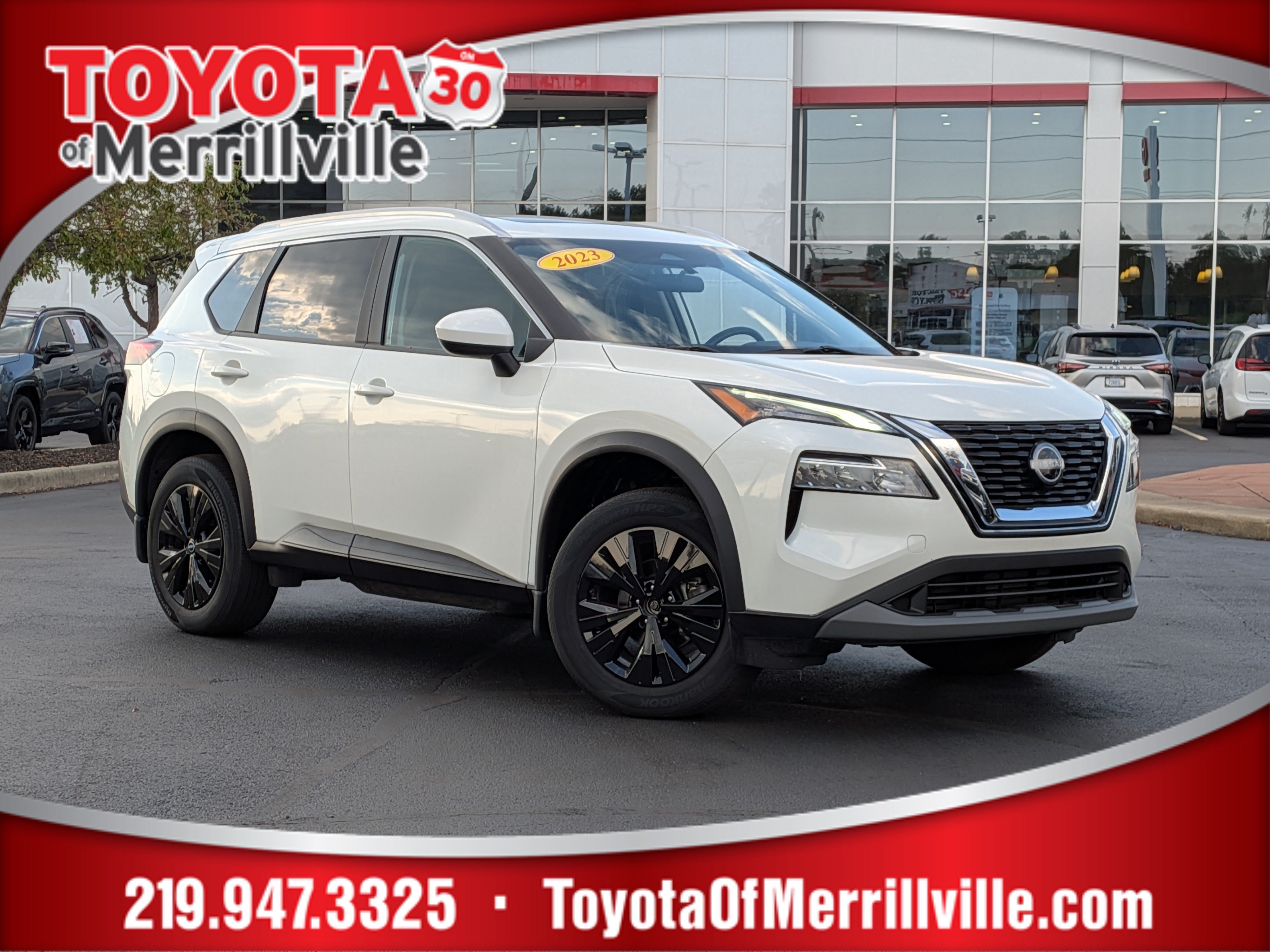Used 2023 Nissan Rogue SV w/ SV Premium B Package AWD/4WD image 1