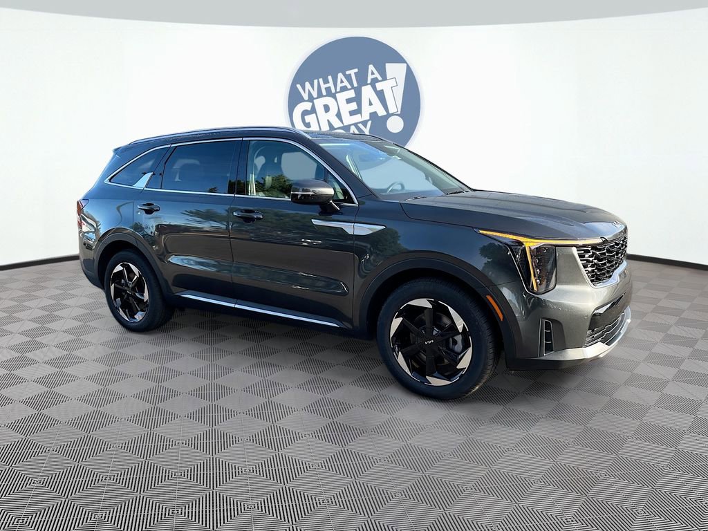 Certified 2025 Kia Sorento EX w/ EX Panoramic Sunroof Package image 3