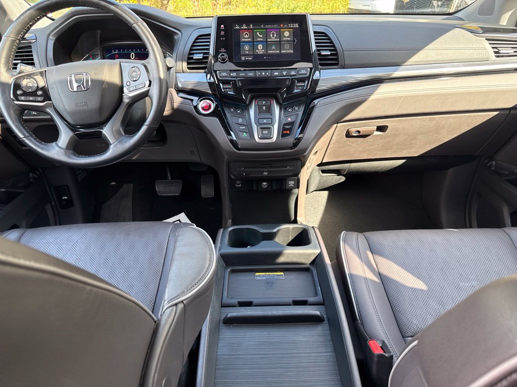 Used 2024 Honda Odyssey Elite image 16