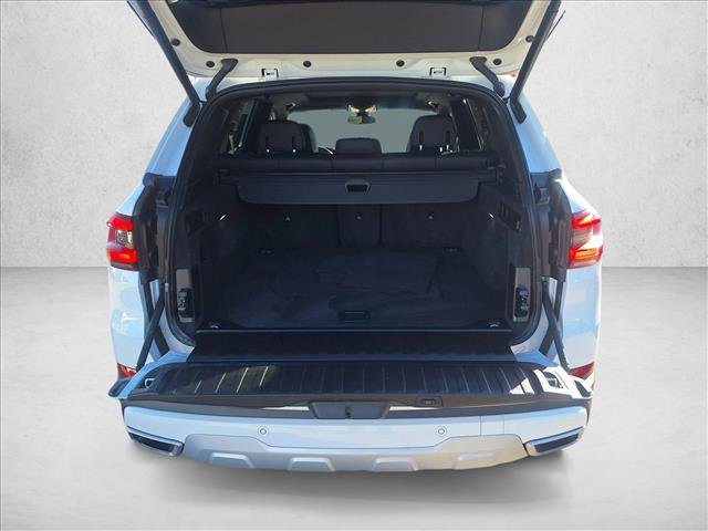 Used 2022 BMW X5 xDrive40i w/ Parking Assistance Package image 18