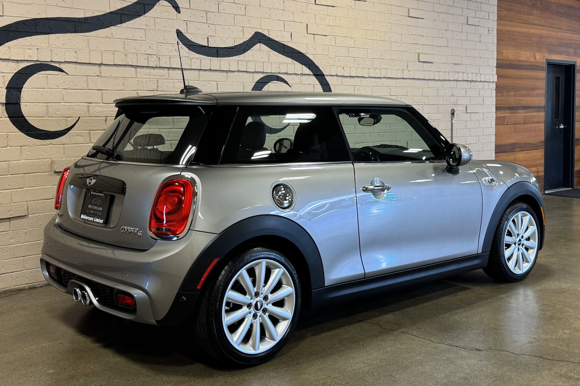 Used 2017 MINI Cooper S FWD image 5