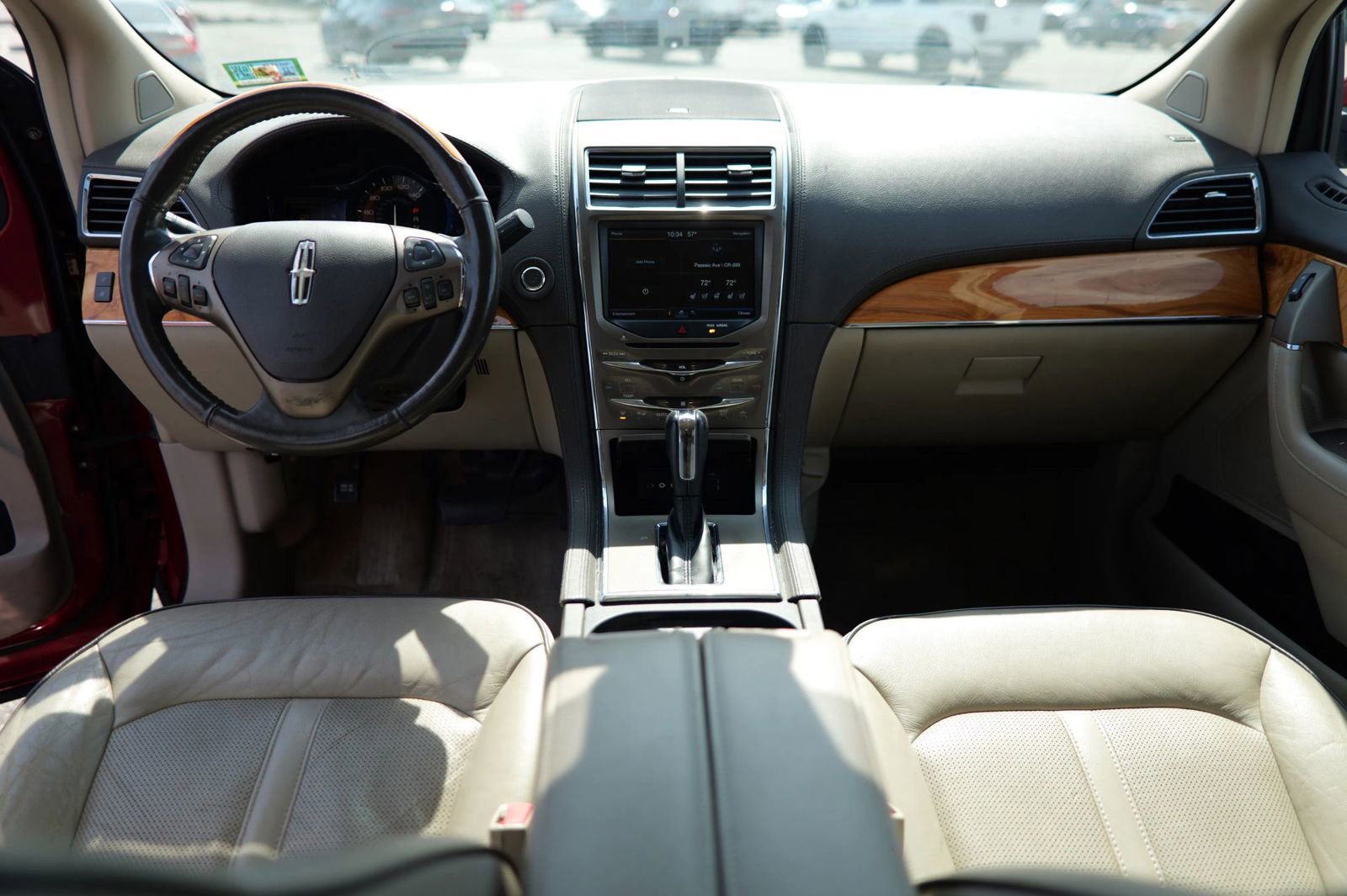 Used 2013 Lincoln MKX AWD image 19