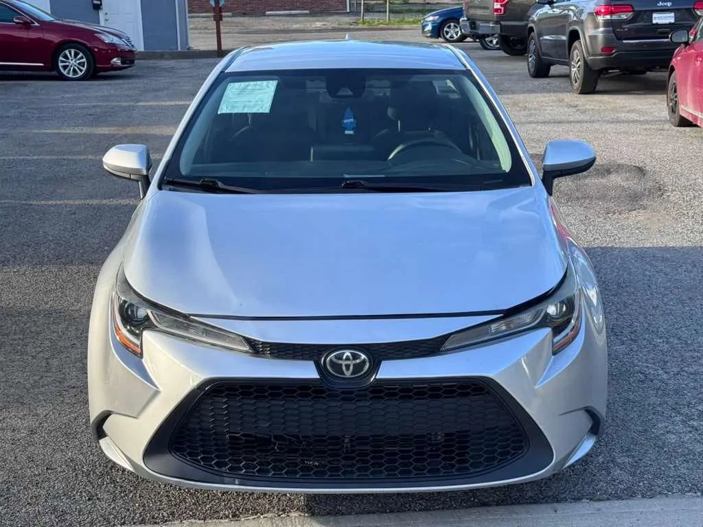 Used 2022 Toyota Corolla LE FWD image 8