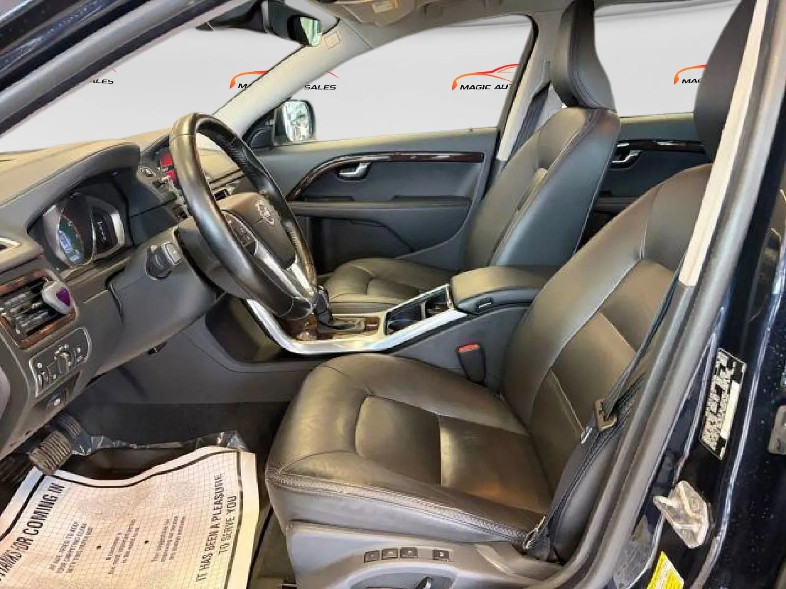 Used 2016 Volvo XC70 T5 Premier w/ Proximity Package image 8