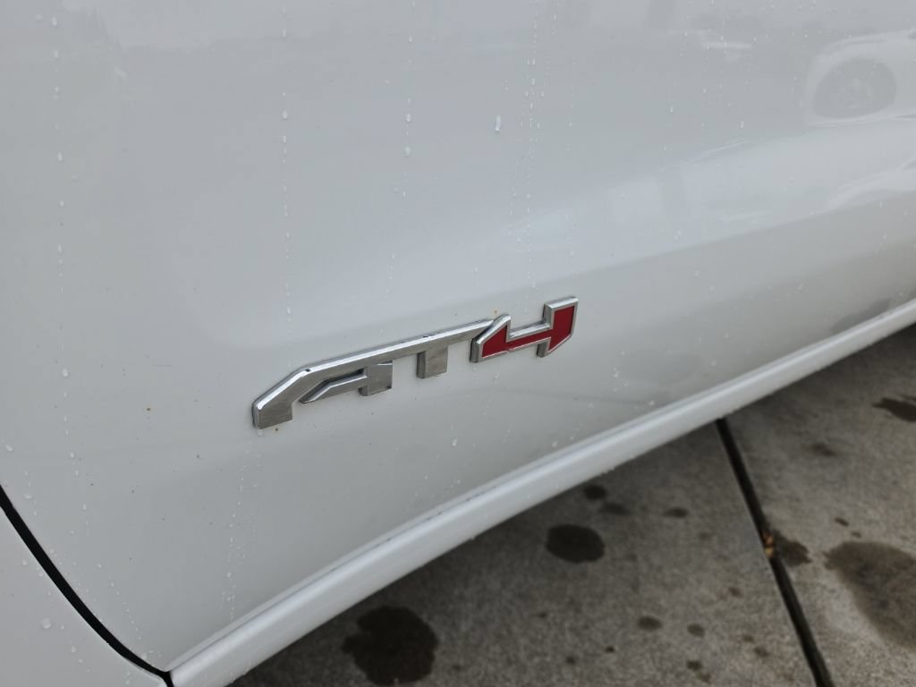 Used 2023 GMC Sierra 1500 AT4 w/ Technology Package AWD/4WD image 38