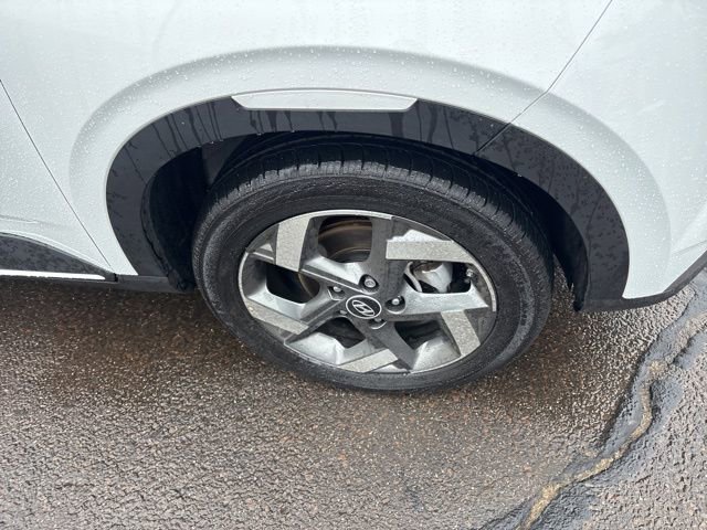 Certified 2025 Hyundai Venue Limited image 33